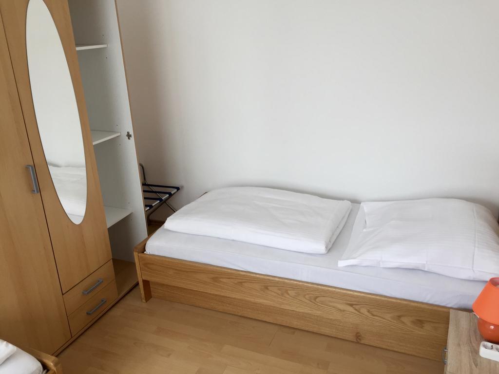 Hotel Stadt Mainz Schwabenheim an der Selz Екстериор снимка